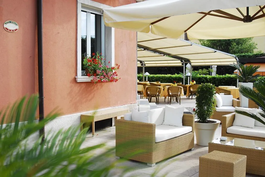 Hotel Benacus Lazise
